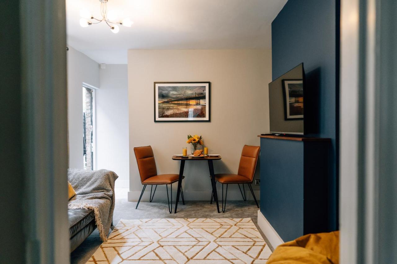 Sanctuary-By-Sea Apartment Уърдинг Екстериор снимка